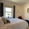 Sandy Toes - awesome beach view and access