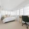 Urban Getaway Bardon Luxe 3 bed 2 bath and pool