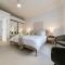 Urban Getaway Bardon Luxe 3 bed 2 bath and pool