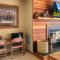 Tranquil 2BR Near Trails and Free Shuttle