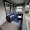 Spacious Retreat Near Convention Centers home - ديس بلينز