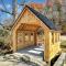 Kerris Cottage-Pickleball Court, Creek, WIFI, Mountain Views, No Cleaning Fee
