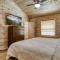 Mountain Majesty-Pickleball Court, Creek, WIFI, Mountain Views, Starting at 79"