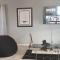 Modern 5 Bedroom Home, 6 miles from Skyline Drive