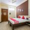 Hotel Santushti - Dewās