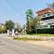 Tone Condorent Hotel