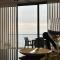 Penthouse i sjøkanten på Dejablue