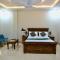 SWAT HOTEL