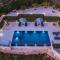 Villa Recluso-3 bd luxury country villa, huge pool with hydromassage, individual bbq & large yard, mountain view - Maláxa