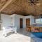 Island Breeze Villa - 5 Bedroom Private Island Villa w Pool