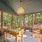 The Green Forest Retreat - Kayak, Hot Tub, Sauna