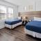 Modern 4BR 2BA Apt Steps to the Beach Open Living