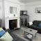 Sea Salt Cottage - Mins to beach & shops Dog Friendly - Deal