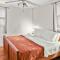 Sims Suite -1BR 1BA- Downtown - كولومبيا