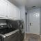 Spacious 4BR with Loft Bedroom - كولومبيا