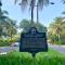 Casa Gialla: Entire Home in downtown WPB - ويست بالم بيتش