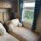 Luxury Romantic 2 Bedroom Caravan Trecco Bay - Newton