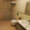 Sarok Hotel