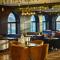 Sarok Hotel