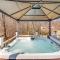 Hot Tub and Fire Pit Family Home in Tobyhanna