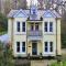 Roselyn House