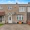 Spacious & Centrally Located Home in Basildon With Parking Close to Town Centre - Basildon