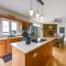 Dock and Kayaks Lakefront Roanoke Rapids Home - 罗阿诺克拉皮兹