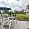 Schönes Ferienhaus in Boltenhagen mit Terrasse, Grill und Garten