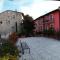 Stilvolle Wohnung in Toscolano Maderno mit Kleiner Terrasse