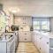 Buttermilk Cottage in Cape Cod Steps to Beach - ويرهام