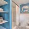 Buttermilk Cottage in Cape Cod Steps to Beach - ويرهام
