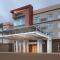 Radisson Kingswood Hotel & Suites, Fredericton - Фредериктон