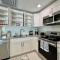 Modern Townhouse with terrace!