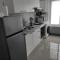 Studio tout confort avec cuisine & wifi smart tv, 5 min de Douai