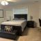 Niagara Shoreline Villa 1