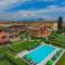 Appartement in Moniga Del Garda mit Grill, Garten und gemeinsamem Pool und Seeblick