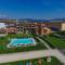 Appartement in Moniga Del Garda mit Grill, Garten und gemeinsamem Pool und Seeblick