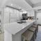 Spring Special! Renovated Resort Condo - on the Beach!