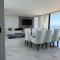 Beach front condo - مازاتلان