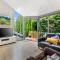 Ocean View Spacious 5BR Retreat for Families - 奥克兰