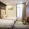 Holiday Beach Hotel Danang