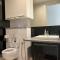 Platinum Suites by Penguinhome