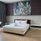 Platinum Suites by Penguinhome