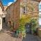 Farmhouse in Monte Santa Maria Tiberina with garden