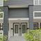 3BR City Chic Modern Apt - Central Location