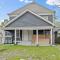 3BR City Chic Modern Apt - Central Location