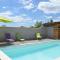 Chic Holiday Home in Pradons with Swimming Pool - Pradons