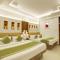 Hotel Star Villa - Front of New Delhi Railway Station & 5 Minute from Connaught Place