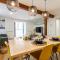 INSIDEHOME Apartments - Val Central