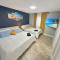 Vacay Spot Happy Escape 15 Min Beach Massage Shower Prime LOC! 6 blocks away from Bars, Nite Clubs, Res, Shops